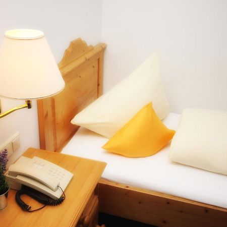 Hotel Trasen Waldkraiburg Εξωτερικό φωτογραφία