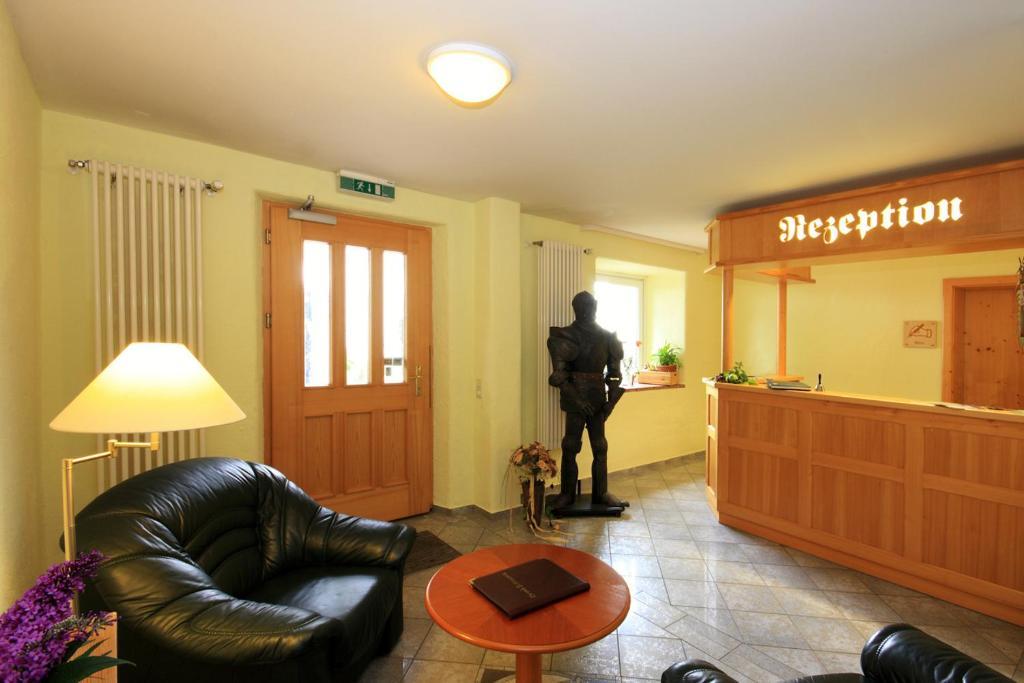 Hotel Trasen Waldkraiburg Εξωτερικό φωτογραφία